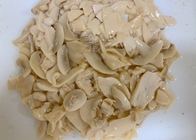 Salziger köstlicher ganzer in Büchsen konservierter Champignon-Pilz