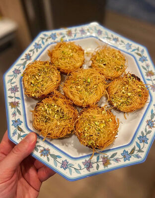 Kunafa-Teig. EU-Standard-Chinesische Fabrik, Fast Food & Takeaway angepasst, Massenlieferung.